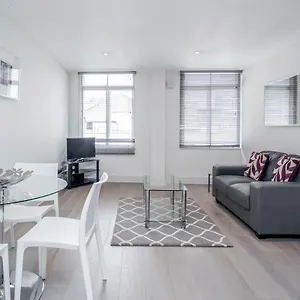 Roomspace Serviced - River House Appartamento Londra